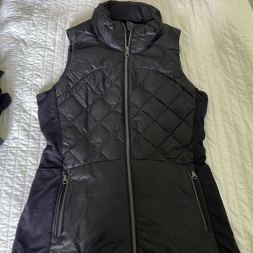 Lululemon black vest